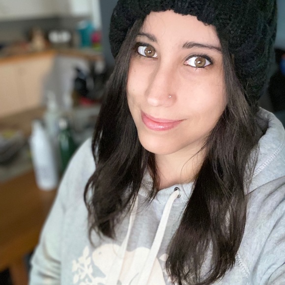 Meet your Posher, Elain - Picture 1 of 1